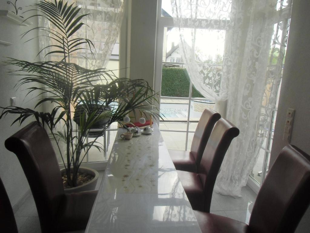 Gaestehaus Tante Tienchen 7 Minuten Zu Fuss Zum Europa Park , Plus Kostenloses Parkplatzticket Rulantica ,Alle Unsere Suiten Haben Einen Balkon Rust Dış mekan fotoğraf